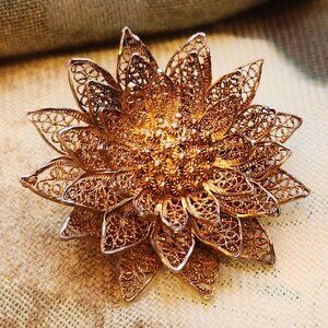 VTG TOPAZIO Portugal Sterling & Gilt Intricate Filigree Flower Brooch, 1 3/8" D